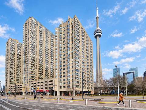 250 Queens Quay W, Harbourpoint I