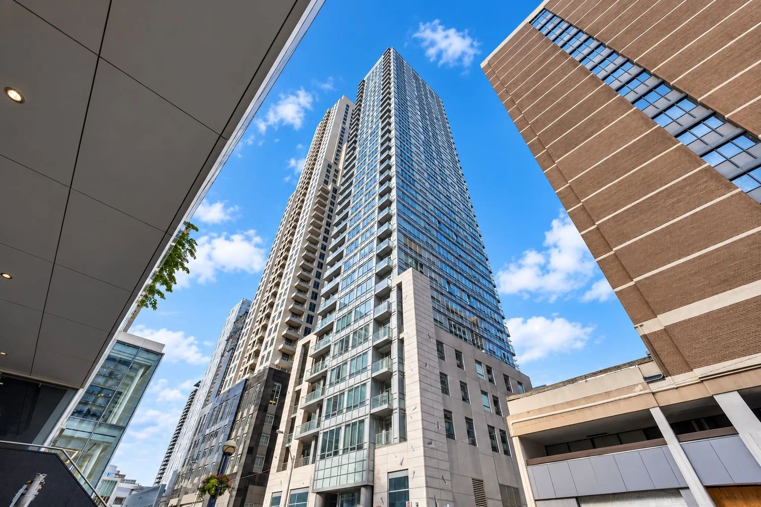 21 Balmuto St, Crystal Blu