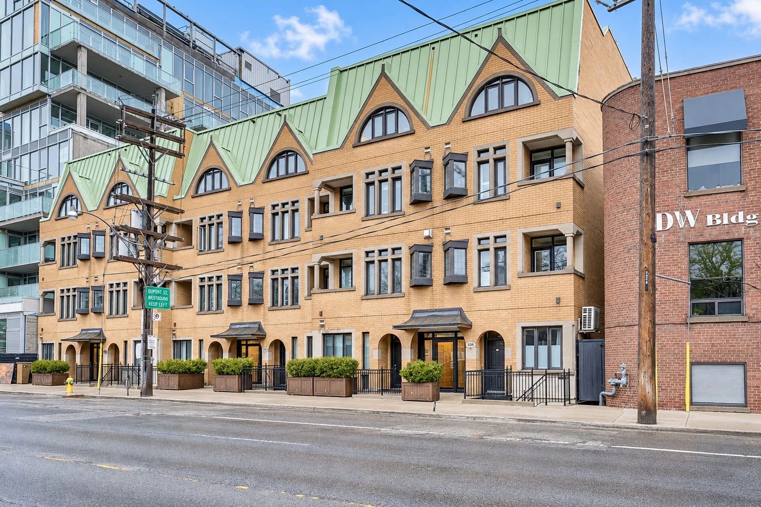 330 Davenport Rd, Residences of Designers Walk