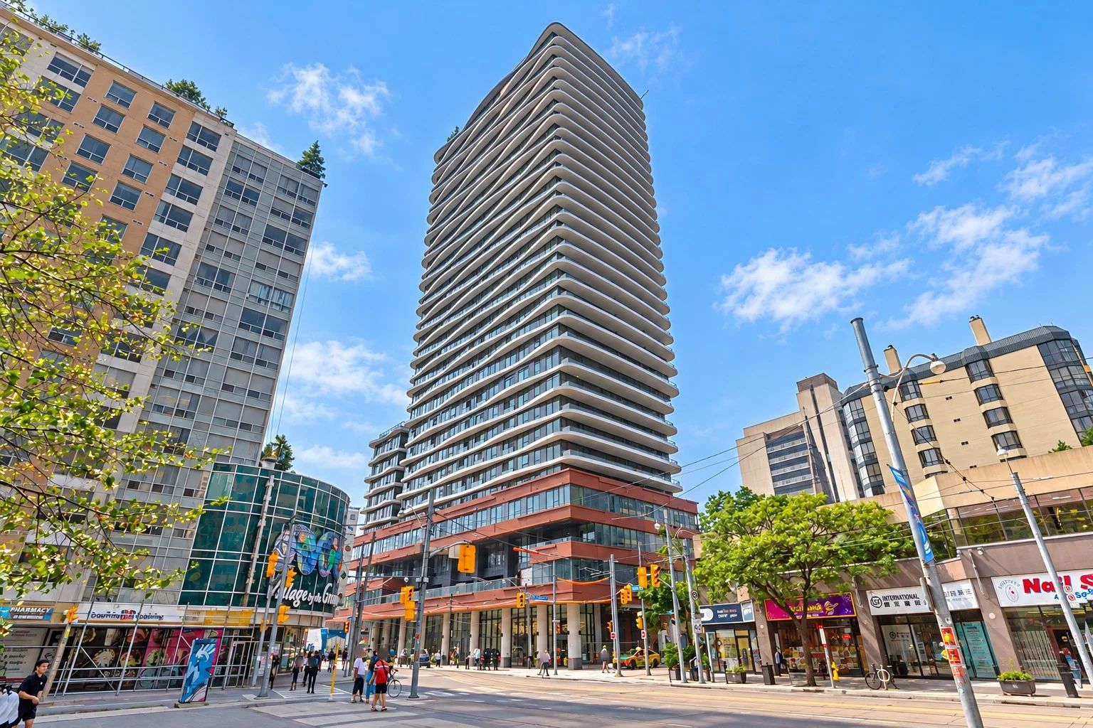 292 Dundas St W, Artistry Condos