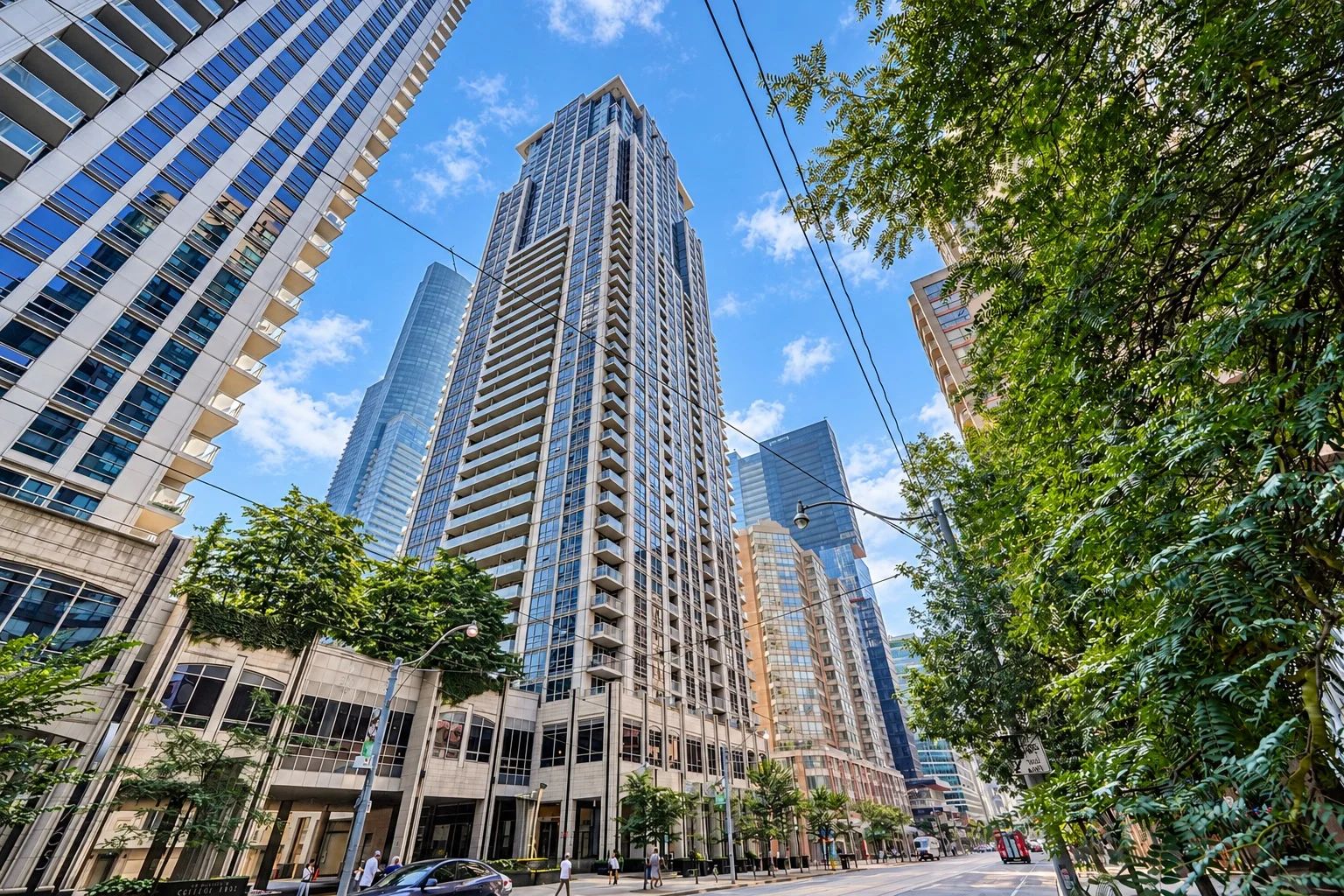761 Bay St, College Park South Tower