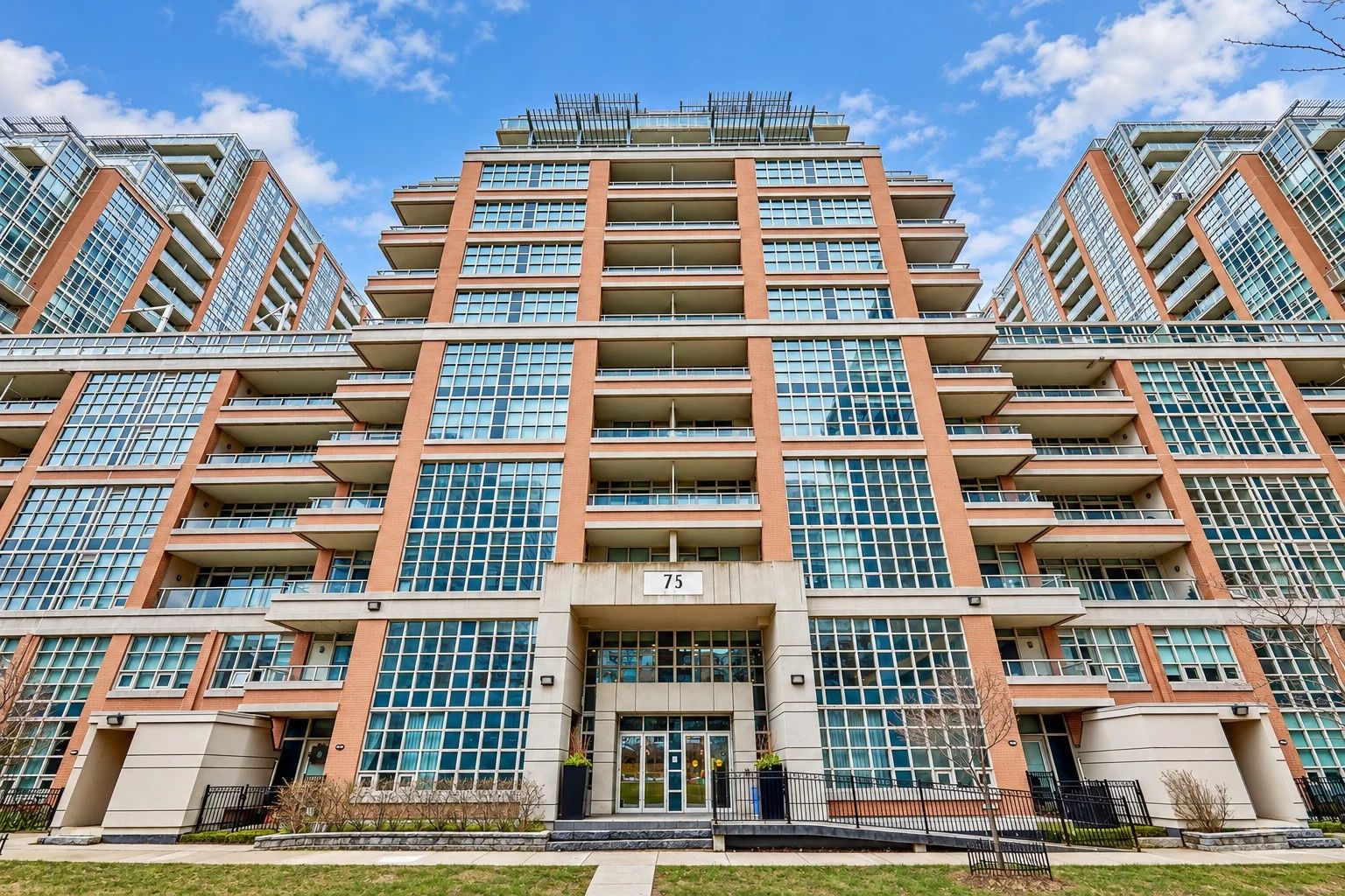 75 East Liberty St, King West Condos II