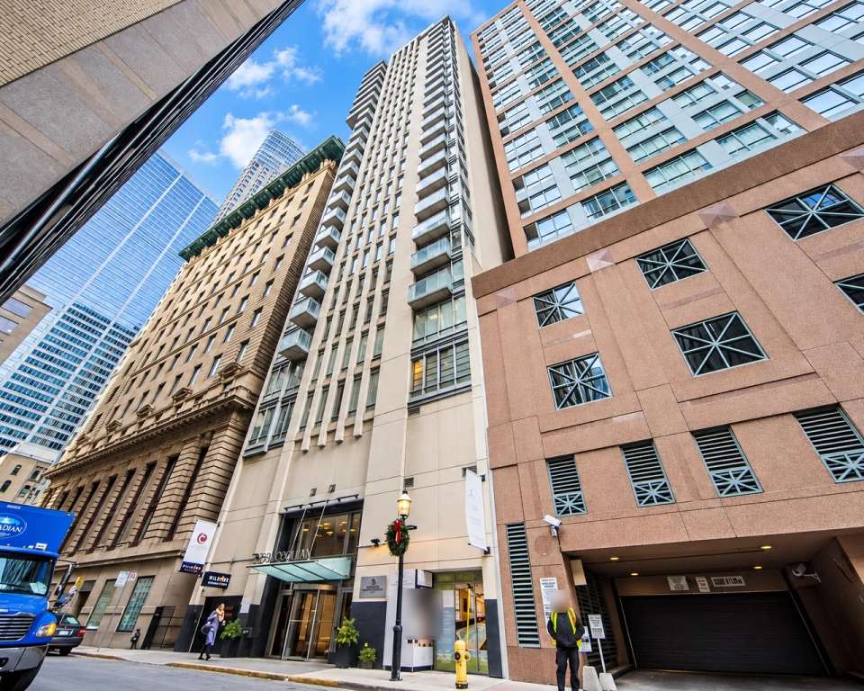 Cosmopolitan, 8 Colborne St
