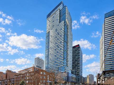 39 Roehampton Ave, E2 Condos