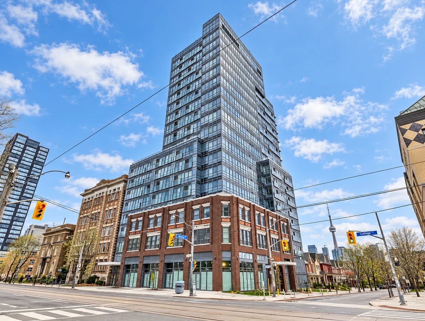 181 Huron St, Design Haus